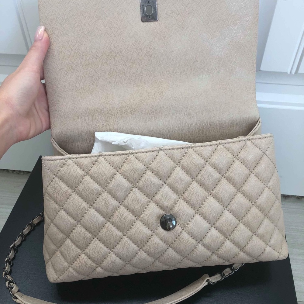 ⛔️❌SOLD❌⛔️ Authentic CHANEL coco bag - Picture 7 of 8